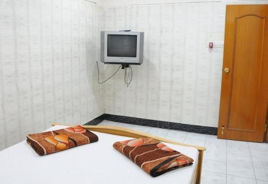 Lloyds Guest House, North Boag Road, T. Nagar Chennai Bagian luar foto